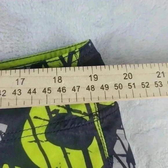 No Fear Board Shorts Sz 38 Drawstring - Picture 4 of 5
